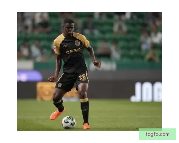 又要囤后防记录报拜仁盯上葡体21岁中卫迪奥曼德为核心引援计划